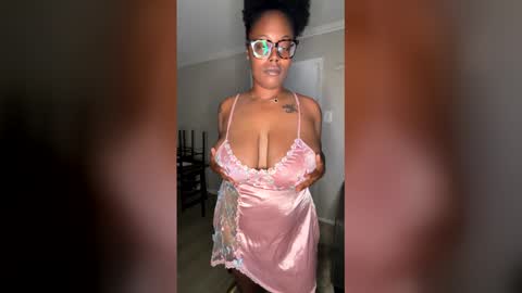 nayandk26 online show from June 5, 2026, 8:58 pm
