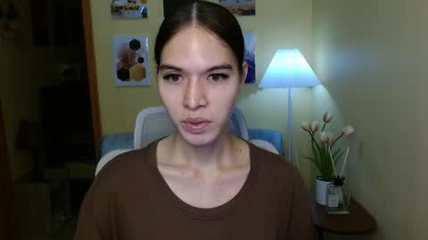 Nayika Huge online show from September 17, 2025, 5:53 am