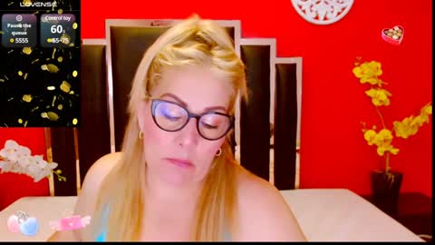 Lady Nayla online show from January 6, 2025, 3:51 pm