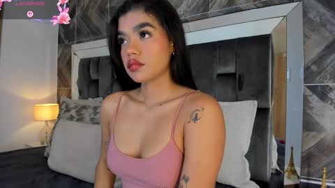 Snapshot of naylagrey chatting on March 2, 2026, 11:17 am online show from March 2, 2026, 11:17 am