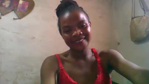 Snapshot of naylah313 chatting on February 20, 2026, 9:32 am Nayla online show from February 20, 2026, 9:32 am