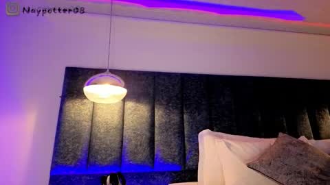 Snapshot of naylapot_ chatting on June 9, 2026, 11:44 am Juli online show from June 9, 2026, 11:44 am