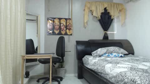 Snapshot of nazper_ chatting on September 28, 2025, 4:01 pm Nazper online show from September 28, 2025, 4:01 pm