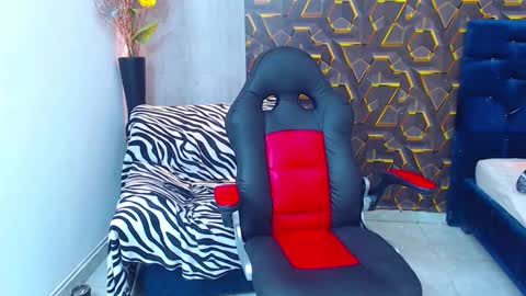 Snapshot of nazper_ chatting on November 7, 2025, 3:45 pm Nazper online show from November 7, 2025, 3:45 pm