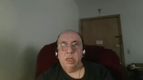 Tom online show from June 14, 2026, 9:39 pm