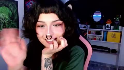 Snapshot of neena_nyx chatting on July 8, 2026, 1:10 am Neena Nyx online show from July 8, 2026, 1:10 am