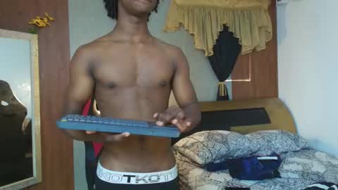 Snapshot of negga_cum chatting on May 31, 2026, 2:02 pm NEGGA online show from May 31, 2026, 2:02 pm