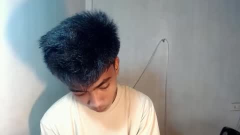 neil_asian69 online show from November 22, 2025, 8:35 am