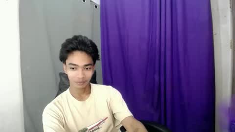 Snapshot of neil_asian69 chatting on February 25, 2026, 10:30 pm neil_asian69 online show from February 25, 2026, 10:30 pm