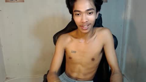 Snapshot of neil_asian69 chatting on April 10, 2026, 3:01 am neil_asian69 online show from April 10, 2026, 3:01 am