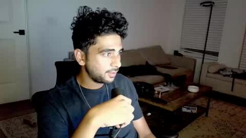 neil online show from October 4, 2025, 5:27 am