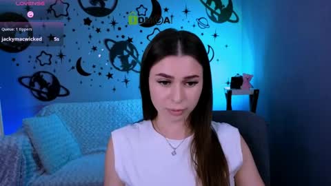 Snapshot of nekky_mouse chatting on June 3, 2026, 9:12 am Meow online show from June 3, 2026, 9:12 am