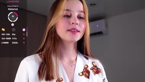 Snapshot of neldaaskins chatting on February 11, 2025, 1:41 am Lana online show from February 11, 2025, 1:41 am