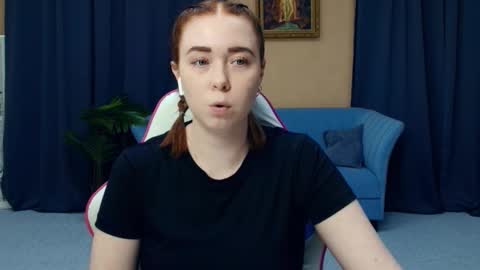 Nelli online show from March 10, 2026, 7:41 pm