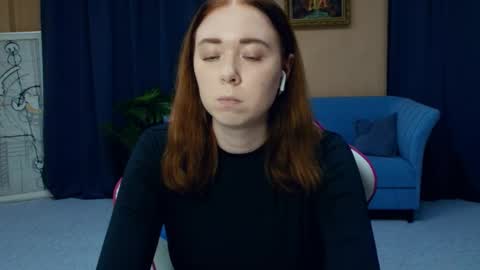 Nelli online show from March 23, 2026, 7:29 pm