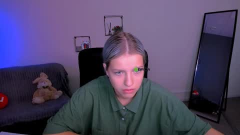 nelly_storm online show from September 12, 2025, 5:07 am
