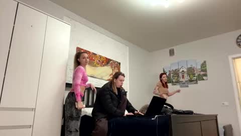 Snapshot of nelly_yy chatting on February 8, 2025, 1:44 pm nelly_yy online show from February 8, 2025, 1:44 pm