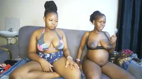 Snapshot of nellyeluxe chatting on March 14, 2026, 10:04 pm nellyeluxe online show from March 14, 2026, 10:04 pm