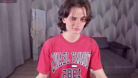 nelson_godman online show from October 25, 2025, 11:40 am