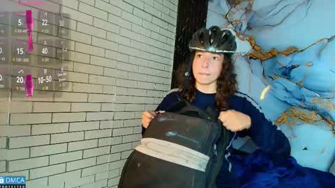 Salome Nena cupcake online show from September 16, 2025, 11:11 am