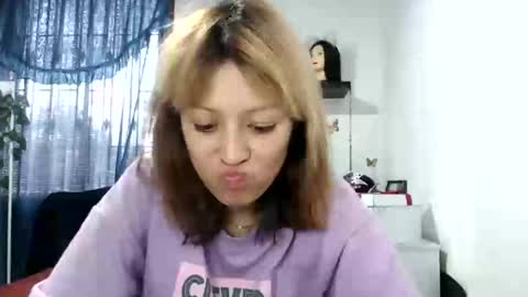 Snapshot of nena_lov chatting on February 21, 2025, 5:31 pm Star online show from February 21, 2025, 5:31 pm