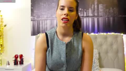 Nenette online show from March 5, 2026, 6:59 pm