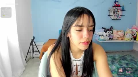 nenitaa_ online show from July 20, 2026, 8:11 pm