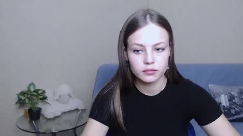 nensi_sweet online show from February 26, 2025, 3:41 pm