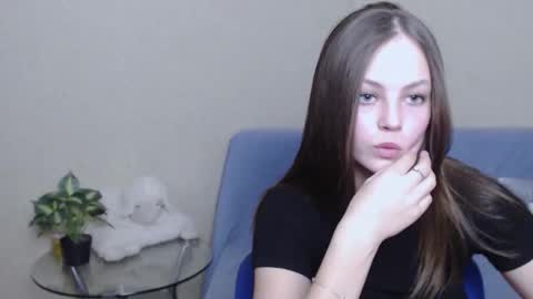 nensi_sweet online show from February 26, 2025, 6:43 pm