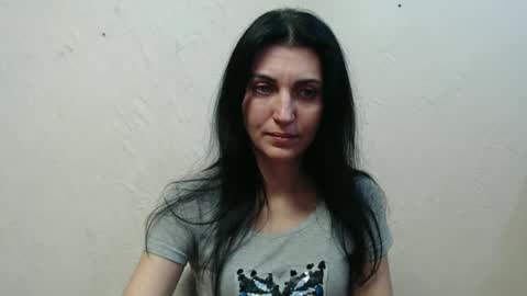 Nensy online show from January 22, 2025, 3:51 pm