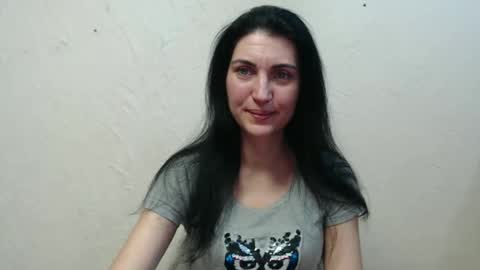 Nensy online show from February 24, 2025, 2:26 pm