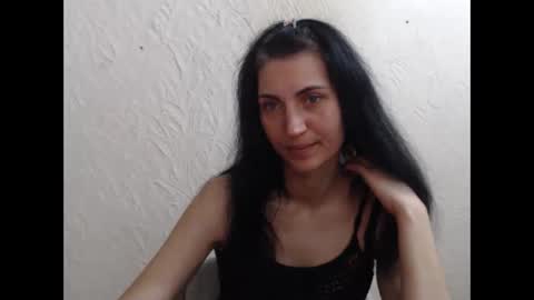 Nensy online show from April 14, 2026, 2:56 pm