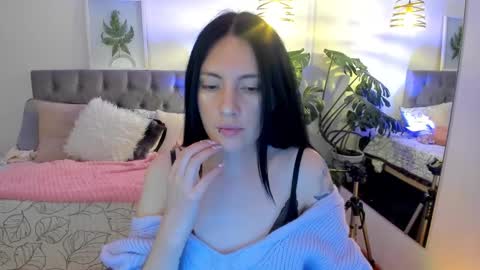 Sarah  online show from November 16, 2025, 3:01 am