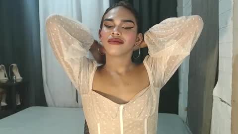 neomi online show from November 20, 2025, 6:46 am