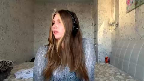 neomimaddern online show from June 19, 2026, 3:11 am