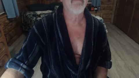 neptune2002 online show from May 7, 2026, 7:08 pm