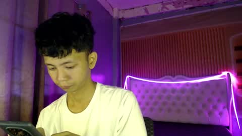 Ethan online show from June 12, 2026, 9:46 pm