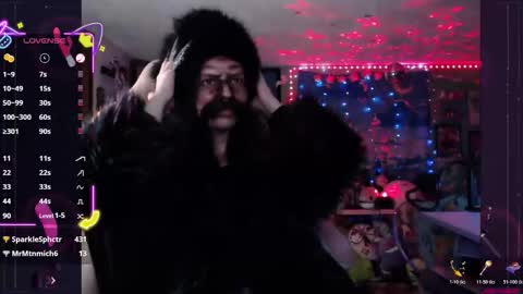 Snapshot of nerdy_squirty chatting on October 31, 2025, 4:57 am NerdySquirty online show from October 31, 2025, 4:57 am