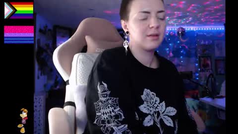 Snapshot of nerdy_squirty chatting on November 14, 2025, 5:50 am NerdySquirty online show from November 14, 2025, 5:50 am