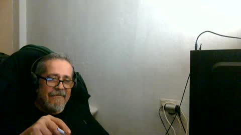 Snapshot of neron401 chatting on May 17, 2026, 8:49 pm neron401 online show from May 17, 2026, 8:49 pm