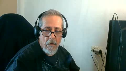 Snapshot of neron401 chatting on May 24, 2026, 7:02 am neron401 online show from May 24, 2026, 7:02 am
