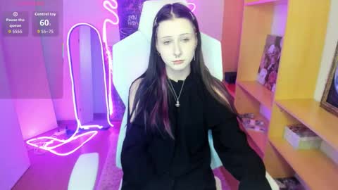 Amami online show from October 15, 2025, 1:39 am