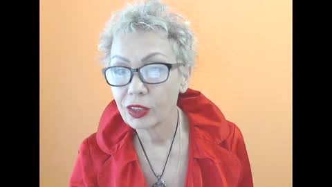 NessyJenixs online show from October 25, 2025, 8:22 am