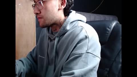 Snapshot of neuttron chatting on January 8, 2026, 2:36 am neuttron online show from January 8, 2026, 2:36 am