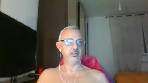 Snapshot of nevenerabis chatting on December 8, 2024, 7:22 pm nevenerabis online show from December 8, 2024, 7:22 pm