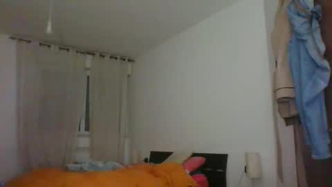 Snapshot of nevenerabis chatting on December 23, 2024, 12:35 am nevenerabis online show from December 23, 2024, 12:35 am