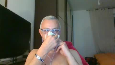 Snapshot of nevenerabis chatting on February 5, 2025, 1:15 am nevenerabis online show from February 5, 2025, 1:15 am