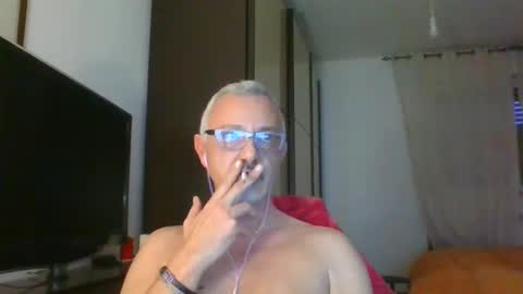 Snapshot of nevenerabis chatting on February 10, 2025, 4:25 pm nevenerabis online show from February 10, 2025, 4:25 pm