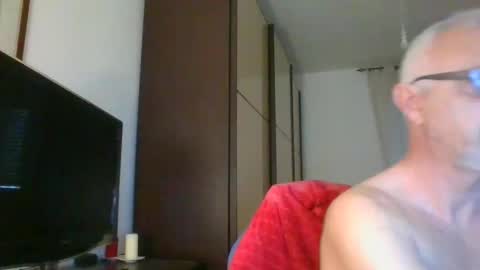 Snapshot of nevenerabis chatting on March 6, 2025, 4:38 pm nevenerabis online show from March 6, 2025, 4:38 pm