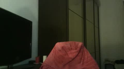 Snapshot of nevenerabis chatting on September 12, 2025, 5:57 pm nevenerabis online show from September 12, 2025, 5:57 pm